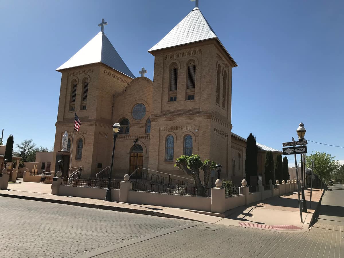 A frontal view of the Basilica of San Albino in Mesilla, NM